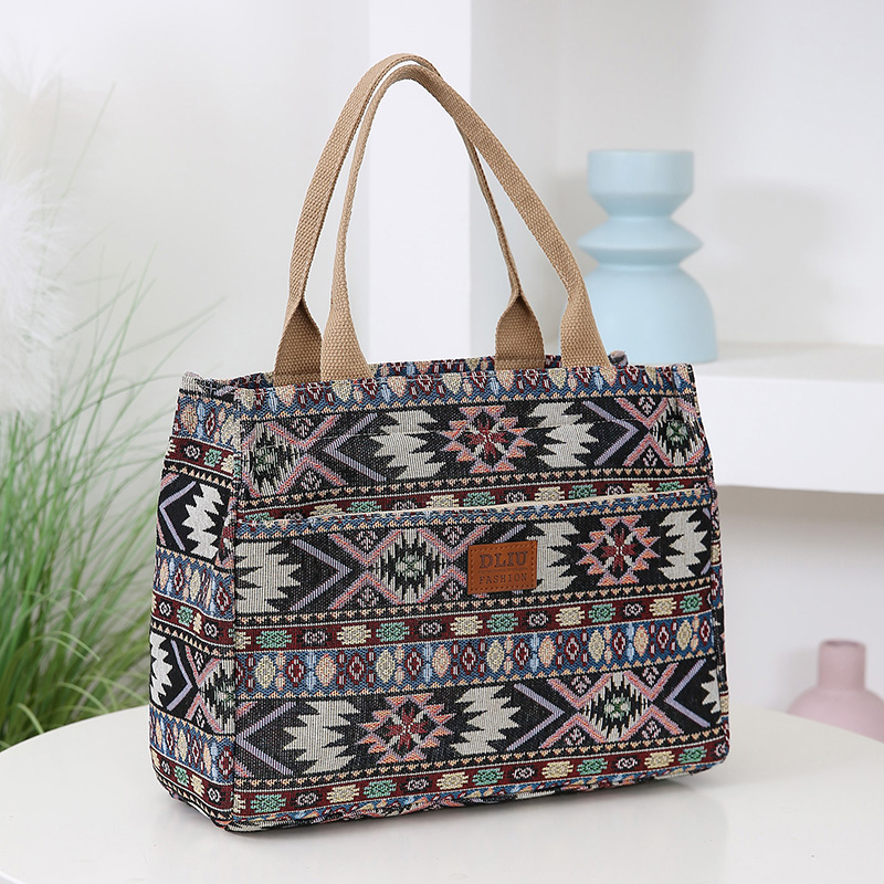 Thick Knitted Jacquard Fabric  - Travel Accessories Tech incelemesi ve fiyatı