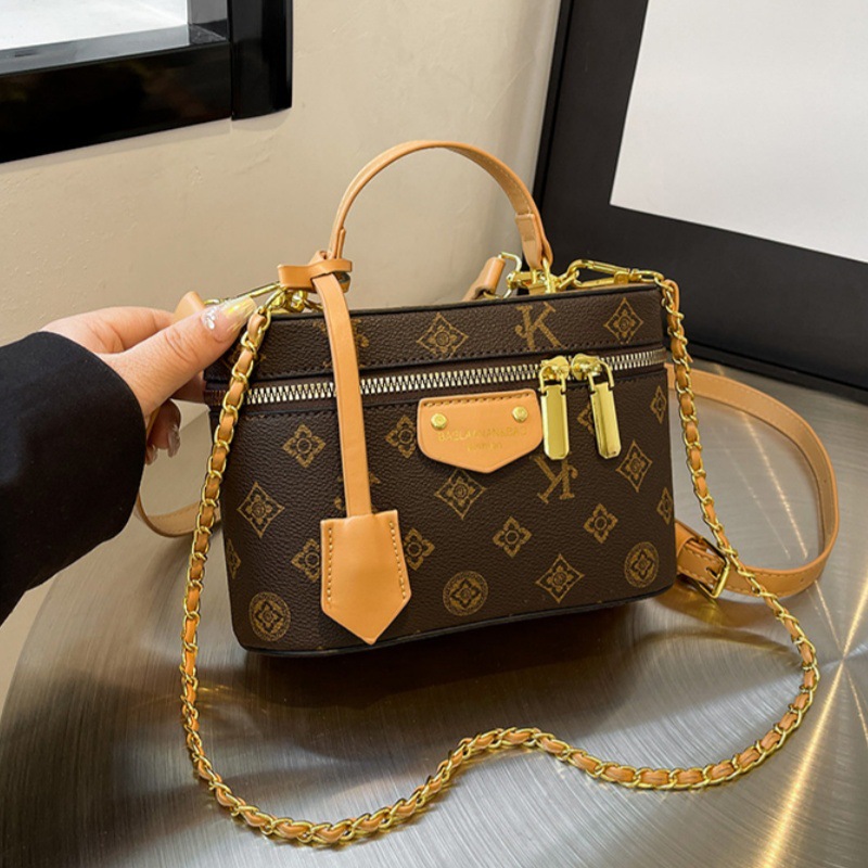 Luxury Inspired Vintage Monogr - Travel Accessories Tech incelemesi ve fiyatı